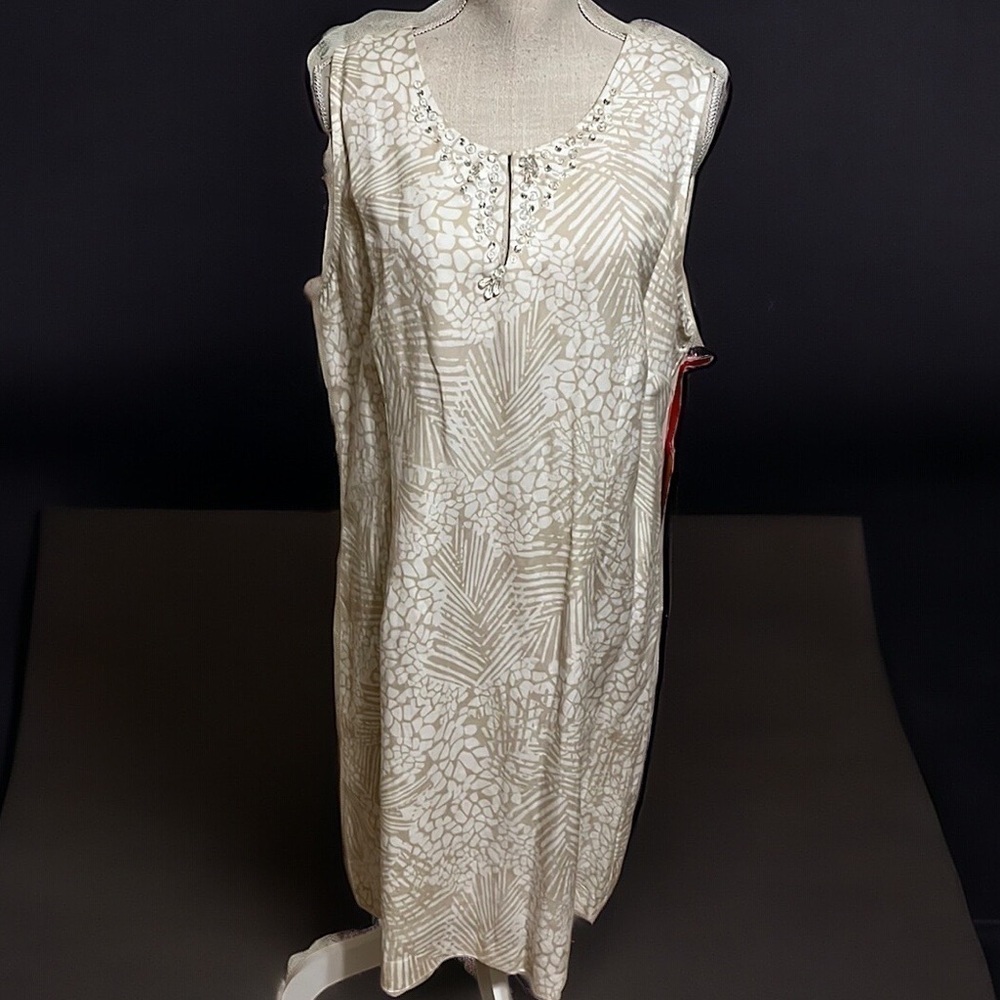 Ruby Rd sleeveless dress. Beaded neckline. Sizec16